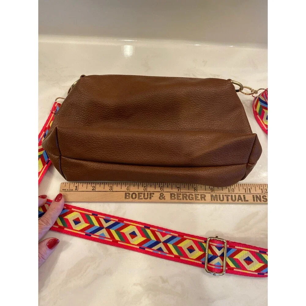 JOY SUSAN CROSSBODY BAG BROWN‎ VEGAN SAFE LEATHER ZIPPER TOP ADJUSTABLE STRAP